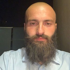 Meet your Posher, Nika